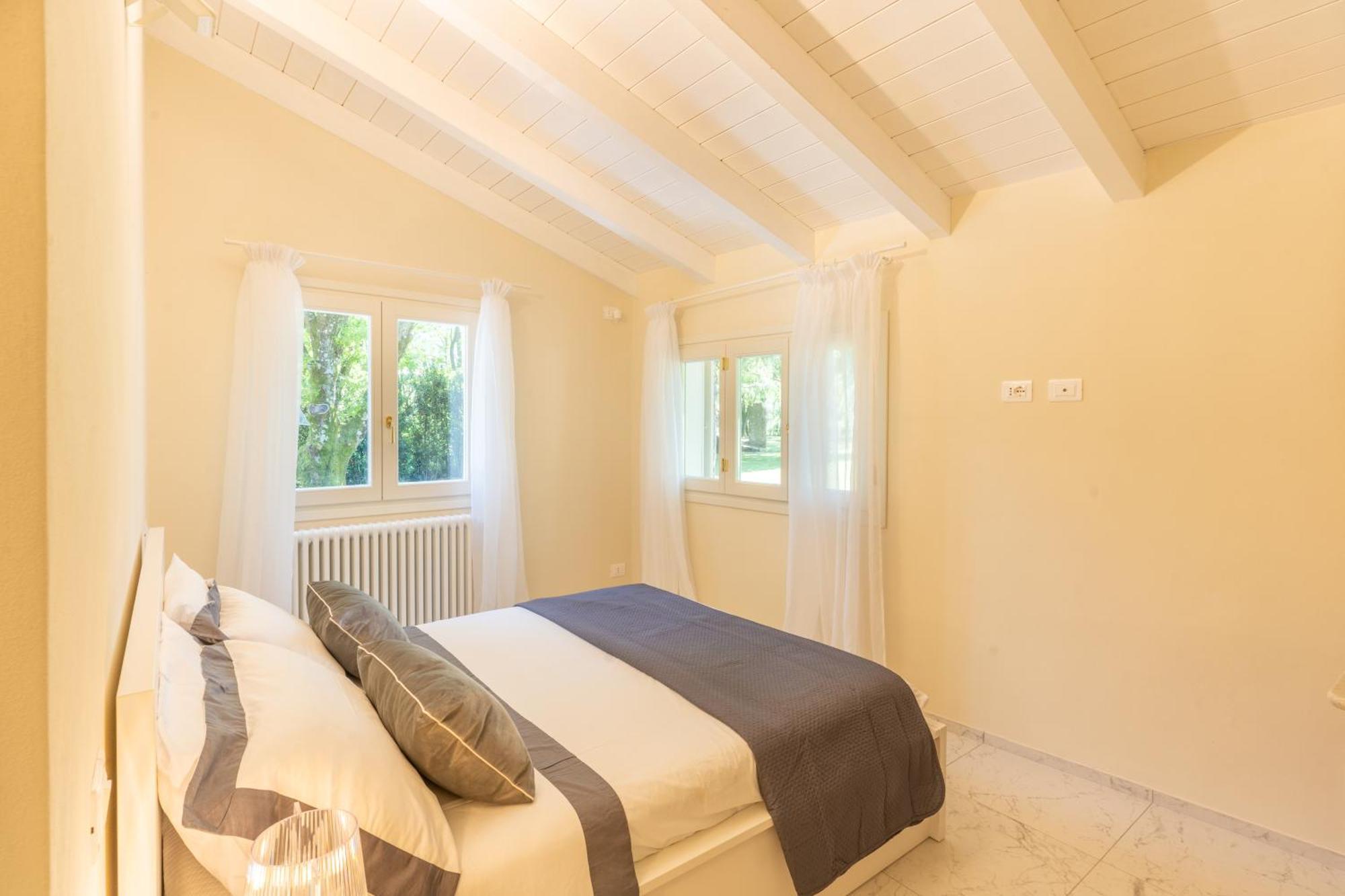 Villa Vittoria - Lusso Con Piscina, Tennis, Jacuzzi E Palestra Lucca Exterior photo